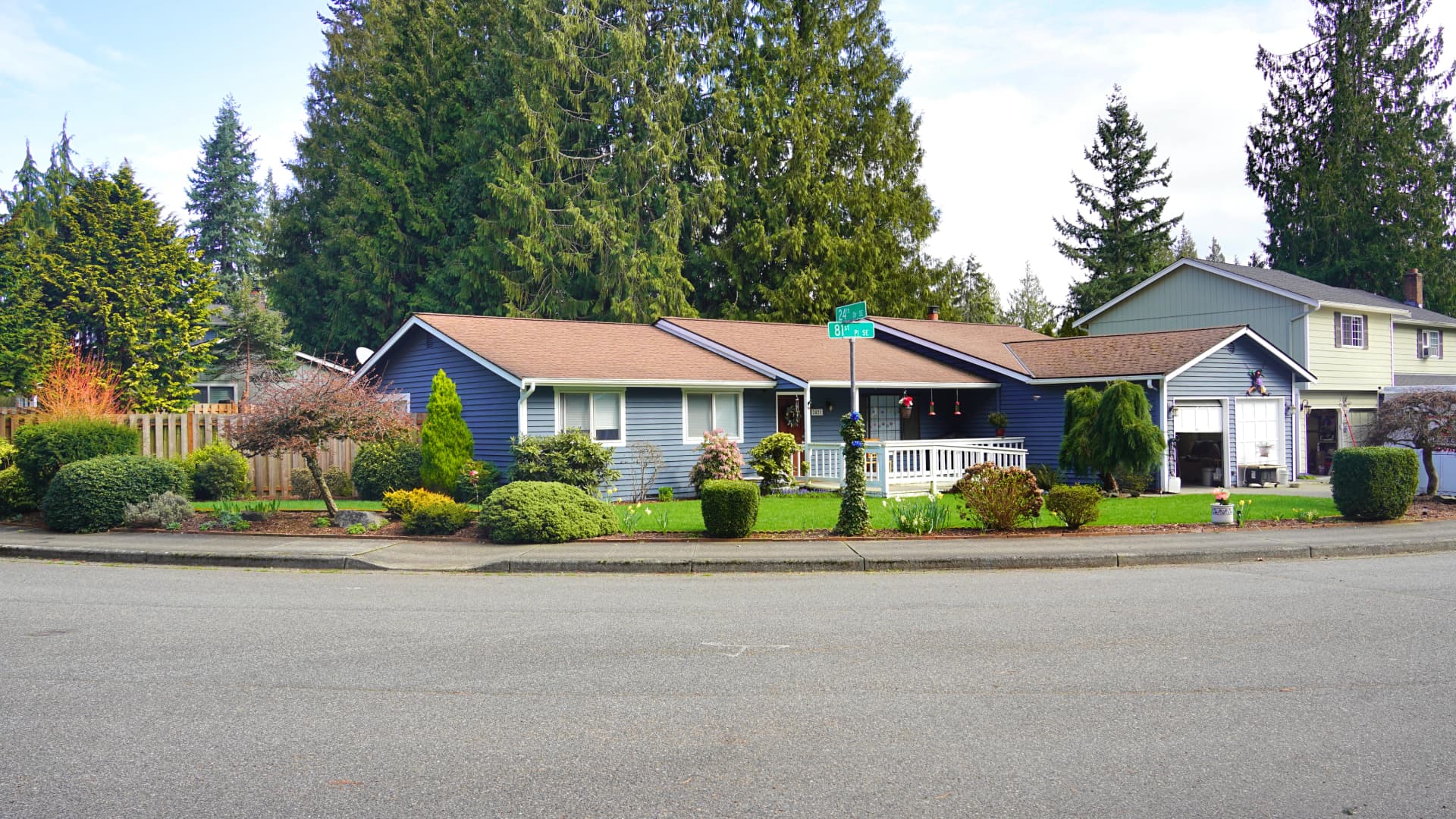 Comfortable bedroom suite
